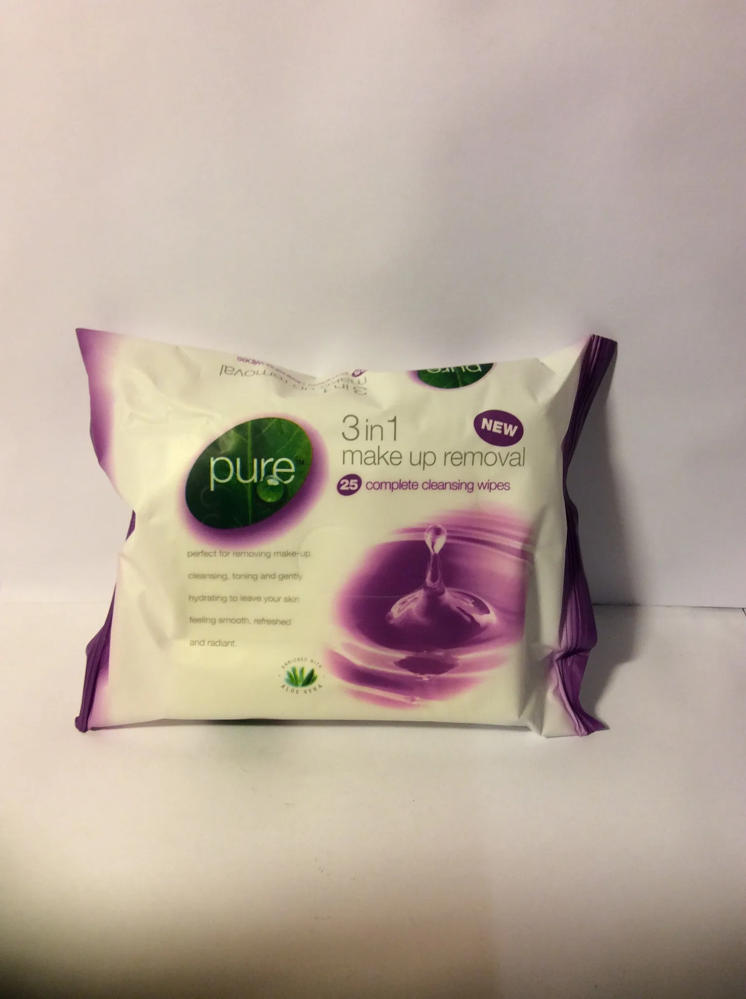 Pure 3 in1 makeup remover wipes-25'Sx12-20%code-541